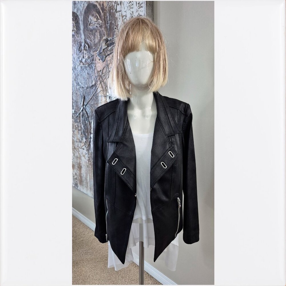 Melanie Lyne Vex - Eyelet Detail Faux Suede Jacket